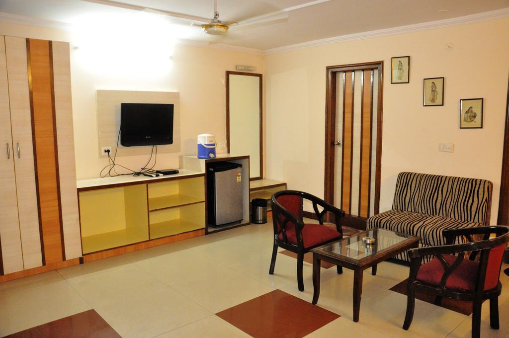 Hotel Muskan Palace Джайпур Екстериор снимка
