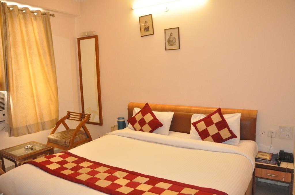 Hotel Muskan Palace Джайпур Екстериор снимка