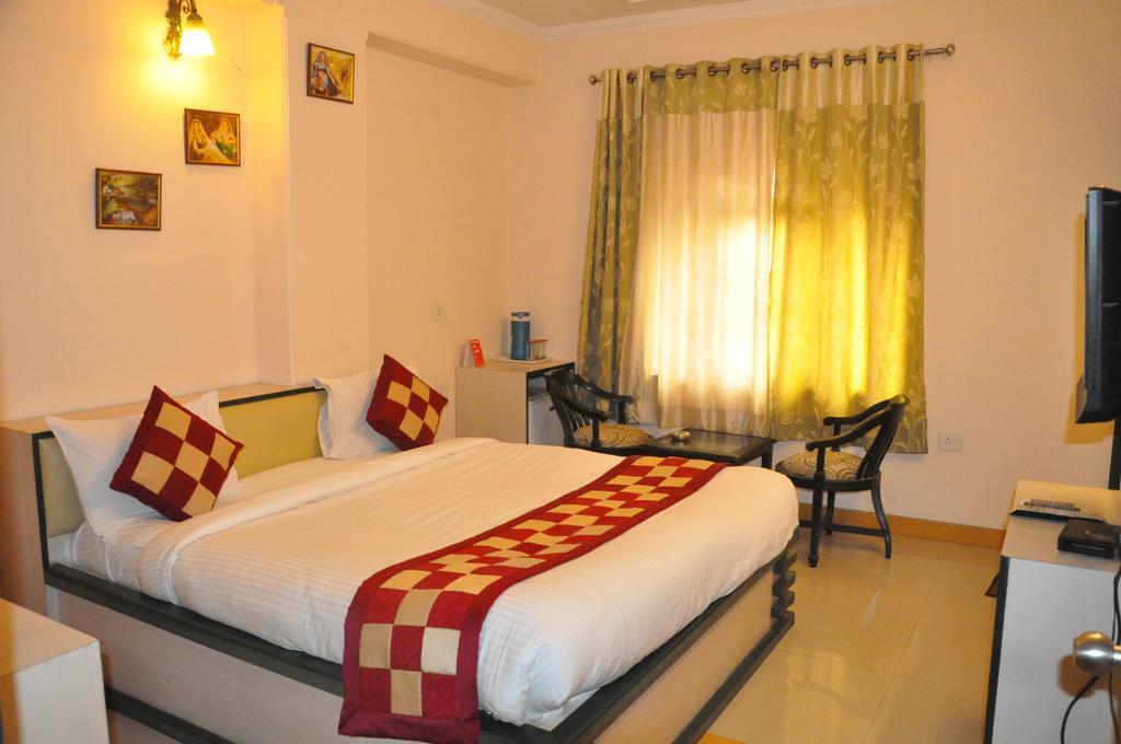Hotel Muskan Palace Джайпур Екстериор снимка