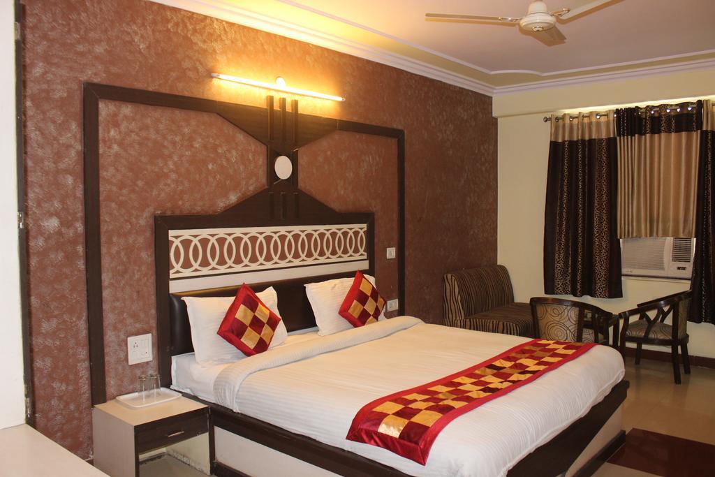 Hotel Muskan Palace Джайпур Екстериор снимка
