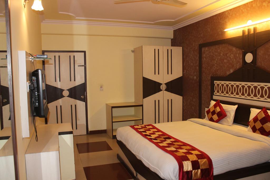 Hotel Muskan Palace Джайпур Екстериор снимка