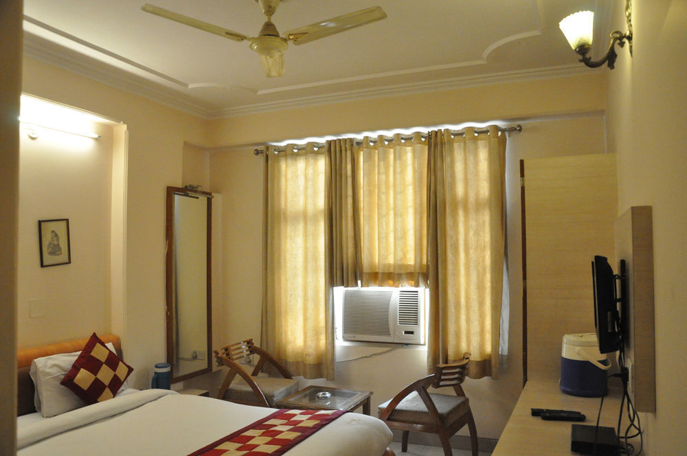 Hotel Muskan Palace Джайпур Екстериор снимка