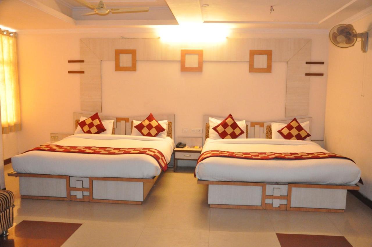 Hotel Muskan Palace Джайпур Екстериор снимка