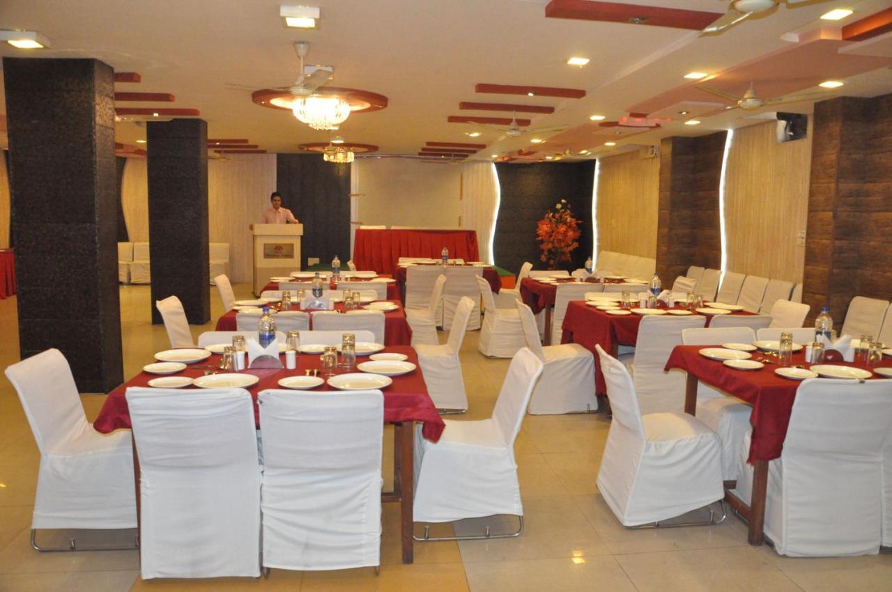 Hotel Muskan Palace Джайпур Екстериор снимка