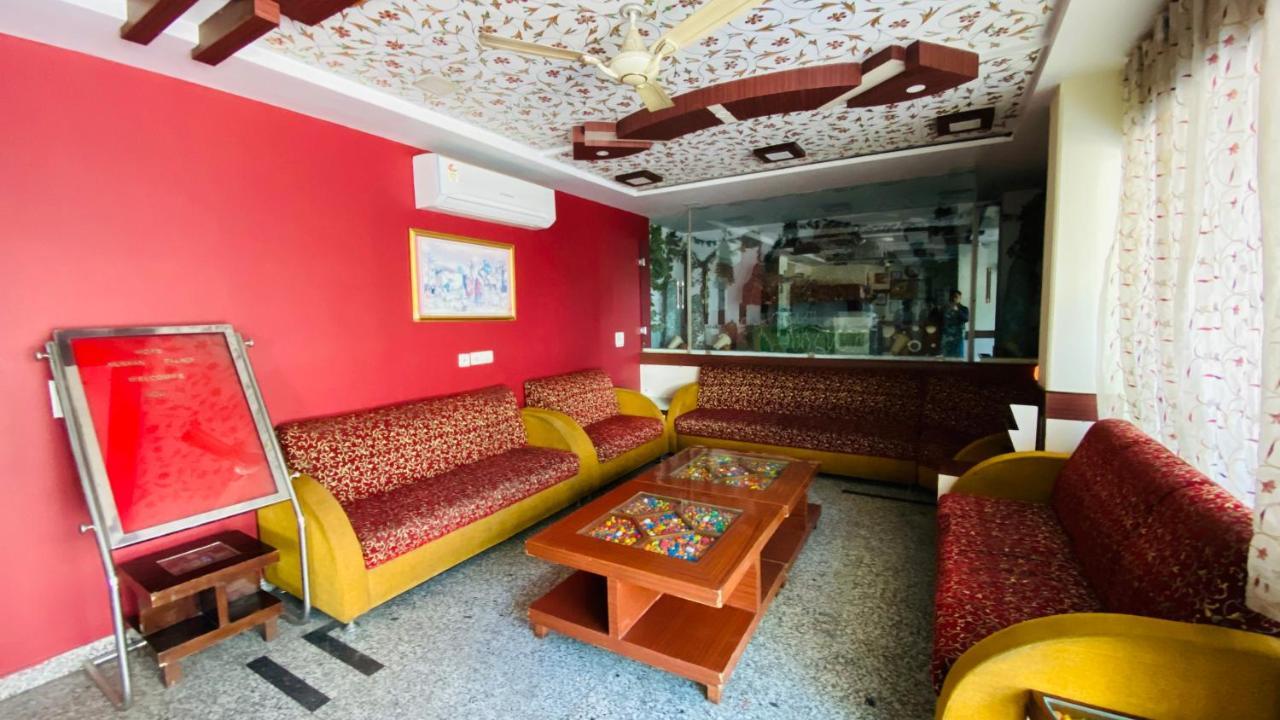 Hotel Muskan Palace Джайпур Екстериор снимка