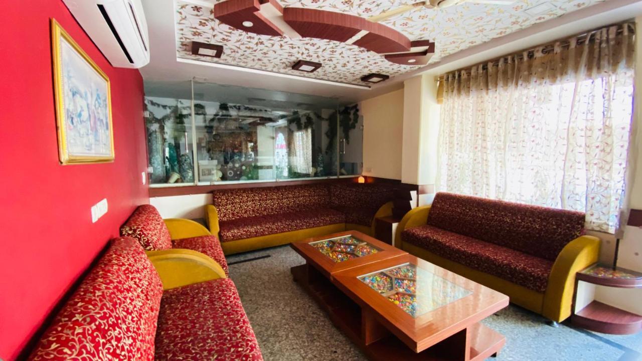 Hotel Muskan Palace Джайпур Екстериор снимка