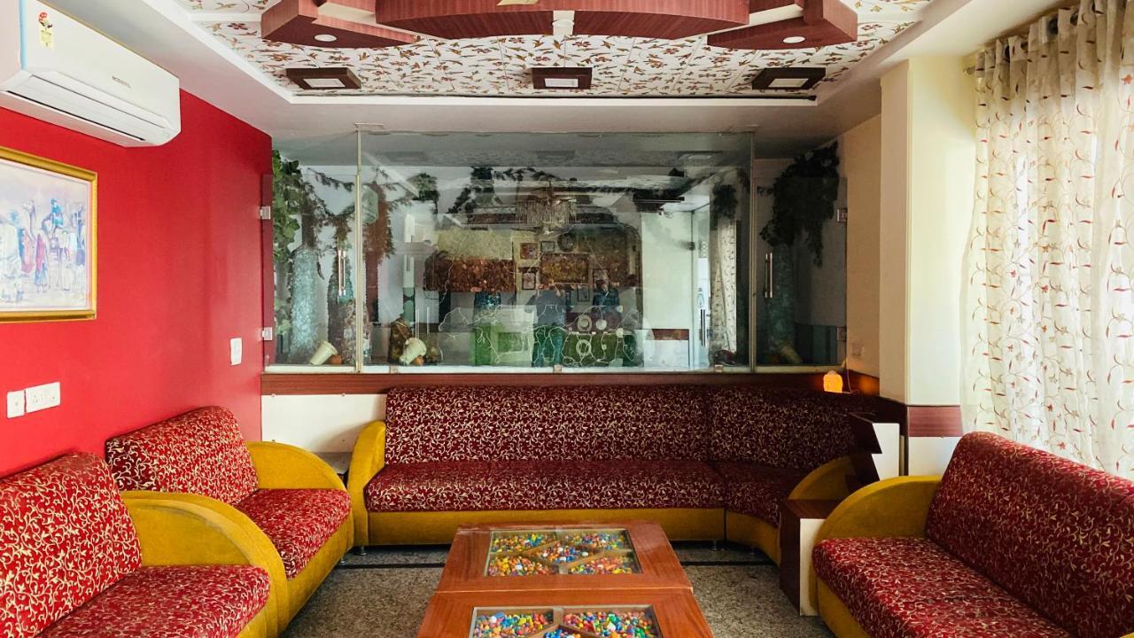 Hotel Muskan Palace Джайпур Екстериор снимка